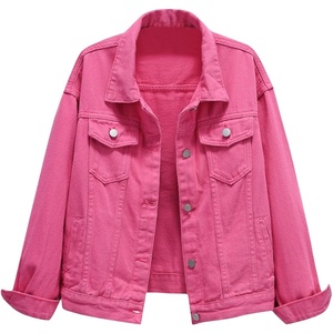 Nouvelle conception, veste en jean ample pour femme avec boutons en strass, lavage moyen, personnalisable, idéale pour l'extérieur, meilleure vente, vente en gros, OEM personnalisé 2026 - Product Image 1