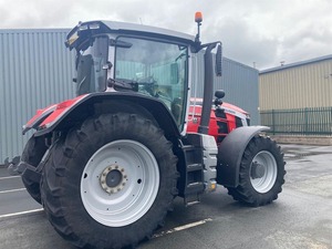 ขายส่งรถแทรกเตอร์มือสอง Massey Ferguson 8S.225 กำลัง 70 แรงม้า ขับเคลื่อน 4 ล้อ ระบบเกียร์  ผลผลิตสูง - Product Image 3