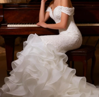 Robe de mariée sirène à épaules dénudées avec perles et jupe en organza à volants