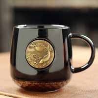 Cangkir air perjalanan keramik dengan cangkir mug kopi tembaga medali perunggu mug skala ikan enamel logo kustom perusahaan sekolah