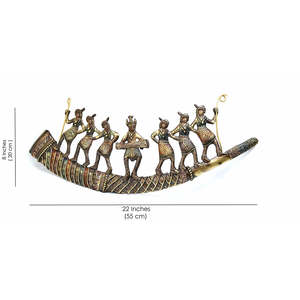 Decoración de Pared de Latón Marrón Premium con Diseño Tribal de Bailarines Folclóricos, Arte Shehnai, 55x20cm por ECraftIndia - Product Image 3