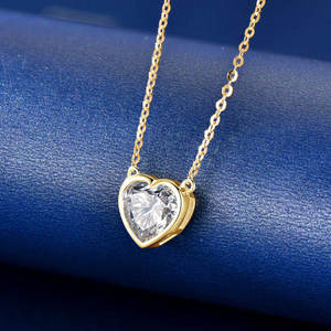 Collar de Compromiso y Boda con Colgante de Moissanita de Corte Corazón de 0.50 Quilates, Plata de Ley 925, Joyería para Mujer - Product Image 3