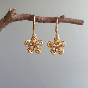 Emerald Natural Sterling <b>Silver</b> Dainty Flower <b>Huggie</b> <b>Earrings</b> Gifts for Her - Product Image 2