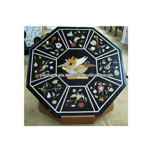 Mesa de Centro de Mármol Blanco Hecha a Mano con Incrustaciones, Forma Octagonal con Superficie Lisa y Brillante, Utilizada como Mesa de Té en Hoteles - Product Image 1