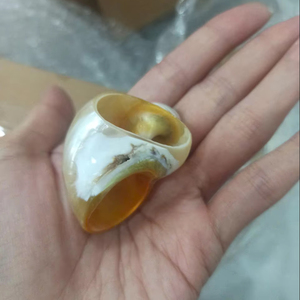 Anneau de serviette fin du Vietnam, porte-serviettes, porte-anneau par snail & seashell pour les boutiques de cadeaux et les magasins de souvenirs - Product Image 1