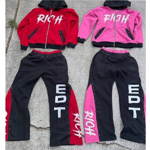 Conjunto de sudadera con capucha y pantalones de chándal con estampado de pantalla completa personalizado y logotipo de letra con cremallera a rayas - Product Image 4