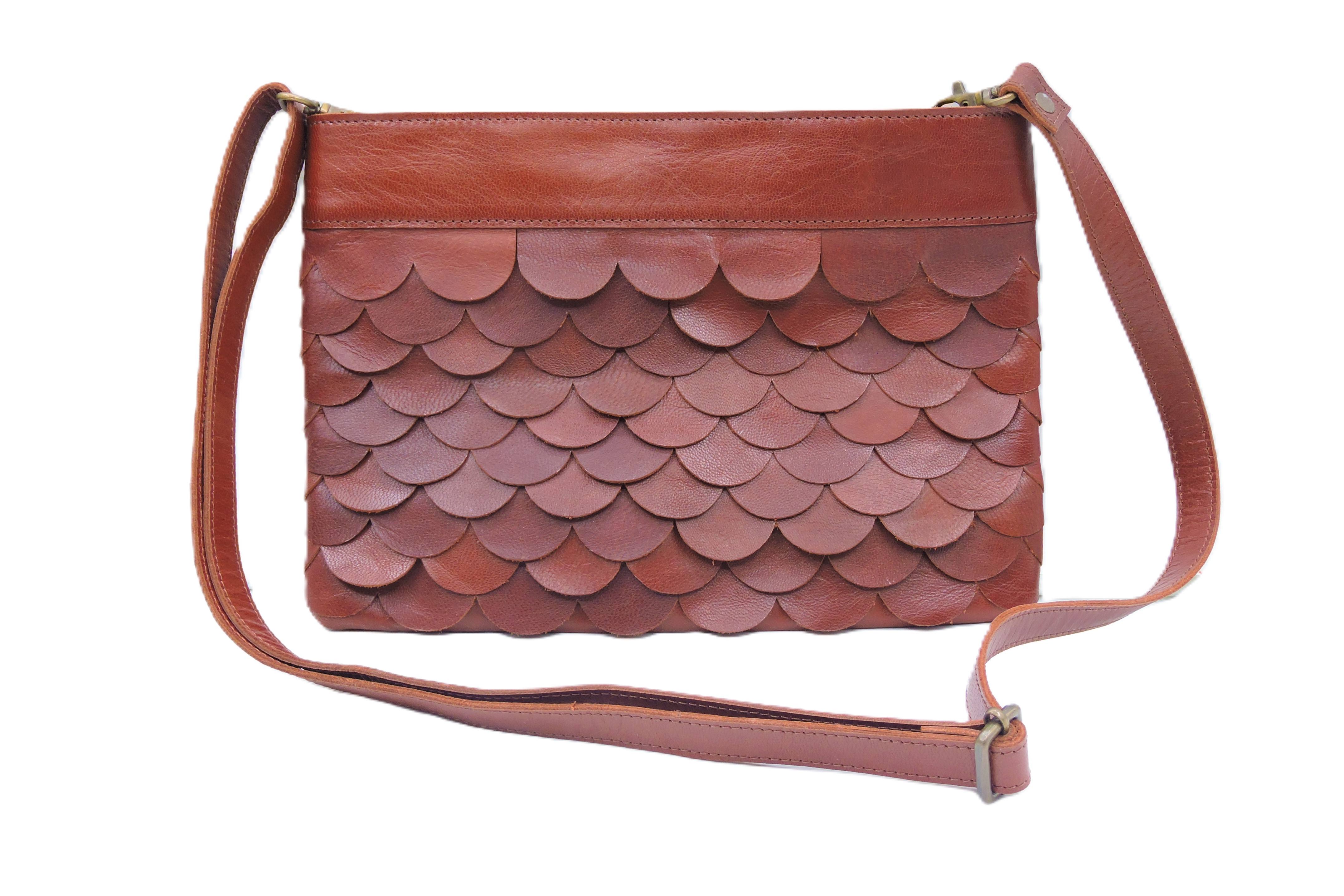 สีน้ำตาล