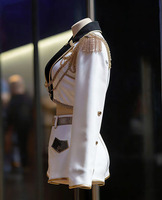 Costume de scène K-pop pour groupe féminin, veste courte et short ornés de couleurs blanc et or, en polyester, costumes East Costumes