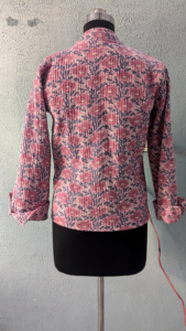 Veste matelassée à manches longues 100% coton pour femme, col montant, vêtements d'hiver pour l'automne, à imprimé floral bleu élégant et réversible - Product Image 6