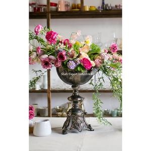 Bol à fleurs en métal de dernière conception, base de trépied en relief pour la décoration de fête d'événement de mariage, bol à fleurs en or - Product Image 3