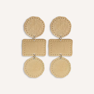 CUCOCUCA YXQ E277 Boucles d'oreilles géométriques classiques en acier inoxydable doré pour femmes, style moderne, simplicité, élégance au quotidien - Product Image 1