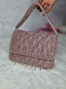 Nouvelle vente en gros perlée soirée broderie Satin robe pochette pour la mariée et les femmes au prix de gros par l'artisanat de luxe - Product Image 4