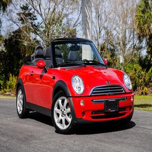 MINI Cooper Cabriolet John Cooper Works d'occasion, best-seller, année 2011 - Product Image 3