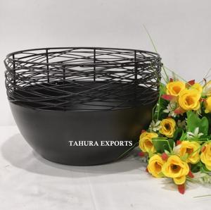 Panier de fruits décoratif élégant tendance avec cadre en fer durable pour cage à fruits et porte-fruits artistique raffiné et élégant et gracieux - Product Image 1