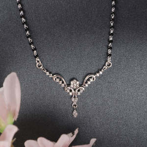 Conjunto de Mangalsutra de Plata Pura, Elegantes Collares con Cuentas, Regalo Perfecto para tu Esposa - Product Image 2