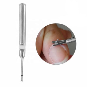 Empujador y Cortador de Cutículas en Forma de V de Acero Inoxidable para Manicura, Pedicura, Cuidado de las Uñas - Product Image 1