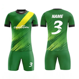 Uniforme de football pour hommes de conception personnalisée en gros kit de maillot de football OEM de haute qualité, vêtements de football personnalisés - Product Image 1