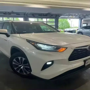 ใช้2021 T0 Y3 TA Hi GH La n.de R H0brid XLE AWD - Product Image 1