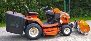 Tractor cortacésped Kubota GR2100 4x4 12V/24V/220V, tractor agrícola con motor de 1800W y engranajes para cortacésped rotatorio en venta - Product Image 4