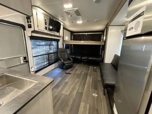 HEARTLAND LITHIUM 2714 d'occasion en excellent état, modèle 2023, disponible à la vente - Product Image 3