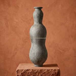 Conja Black Urne de sol en argile terracotta rustique, forme sablier, artisanale, grand vase décoratif en grès, vente en gros - Product Image 2