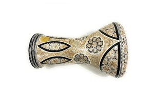 Gawharet El Fan Egipcio Profesional, Tambor Darbuka Oriental Hecho a Mano con Incrustaciones de Aluminio, 22 cm, Multicolor - Product Image 4