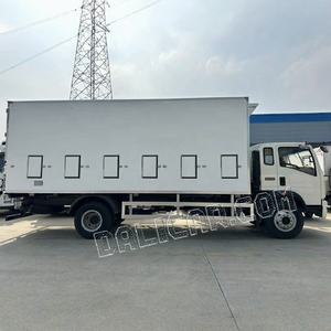 LOW Price HOWO Chicken Carry <strong>Truck</strong> 4X2 <strong>Small</strong> Living Chick Poultry <strong>Truck</strong> - Product Image 5