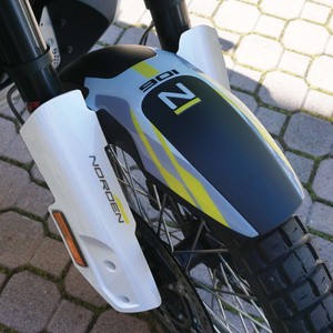 Adesivo Protettivo 3D per Parafango Moto su Misura Compatibile con Husqvarna Norden 901 2024-2025 - Product Image 1
