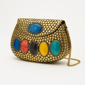 Pochette de Soirée Moderne en Résine Époxy de Luxe pour Femme, Faite à la Main, Écologique, Imperméable, Idéale pour Fêtes, Mariages, Bals de Promo et Événements du Soir - Product Image 3