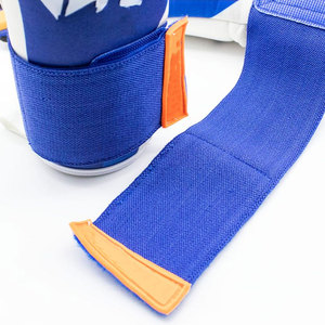 Gants de gardien de but de football en latex premium 4 mm 2026 avec protections pour les doigts, gants respirants et protecteurs pour tous les âges - Product Image 5