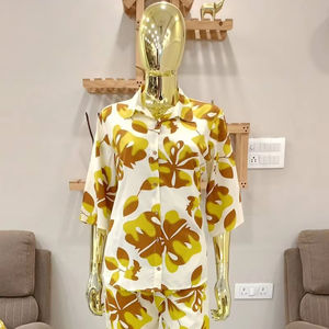 Venta al por mayor Rayón Impreso Casual Wear Co-Ord Set para el verano Colección perfecta para salidas diarias - Product Image 1