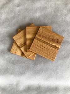 Dessous de verre carré en bois de noyer dernier modèle, parfait pour les ustensiles de cuisine d'hôtel, les accessoires de table et la décoration de salle à manger élégante - Product Image 6