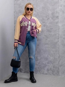 Chaqueta de Béisbol Varsity Vintage para Mujer, Diseño Personalizado, Lana de Alta Calidad y Mangas de Cuero - Product Image 3