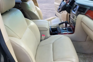 Vehículo Usado a Precio Accesible - Volante a la Izquierda |   Volante a la derecha |   Lexus LX570 2010 - Product Image 5