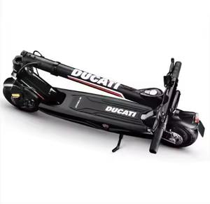 Patinete Eléctrico Industrial de Alta Potencia TOP Run 45km/h 800W 48V con Asiento Plegable - Product Image 1