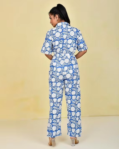 Combinaison en soie crêpe bleu de style Jaipuri avec col de chemise classique et design imprimé bloc à la main pour une tenue décontractée - Product Image 5