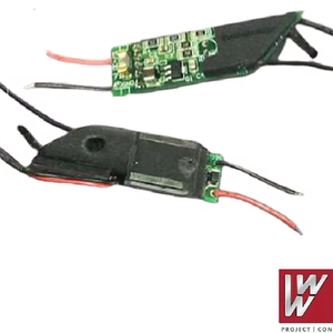 Équipement de moulage par injection à basse pression avec table coulissante et adhésif thermofusible pour l'encapsulation de circuits imprimés et d'électronique intelligente - Product Image 5