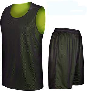 Ensembles d'uniformes de basket-ball pour hommes adultes antibactérien respirant séchage rapide 100% coton ensemble de maillot et de short personnalisable - Product Image 1