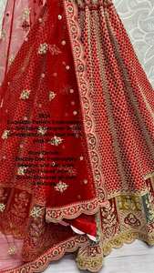 Diseñador nupcial Lehenga Choli con cuatro metros más estilo - Product Image 3