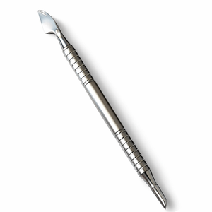 Pousse-cuticules double extrémité en acier inoxydable de qualité supérieure avec poignée antidérapante pour salons professionnels de manucure, pédicure et nettoyage des ongles - Product Image 1