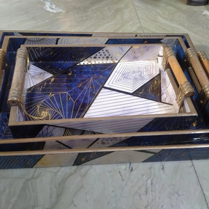 Bandeja de Servicio de Madera Pulida Ecológica de Alta Calidad con Diseño Personalizado de Tema Budista, con Asas, CRAFTS GALORE - Product Image 1