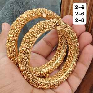 Haute qualité en laiton haute or deux pièces ouvrable Kada pour les femmes bracelets traditionnels indiens idéaux pour les mariages, les occasions festives - Product Image 3