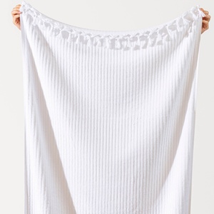 Toalla de baño turca Cizgi Handloom, acanalada, blanca, 100% algodón - Product Image 4