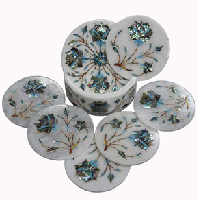 Posavasos de mármol blanco con incrustaciones de concha de abulón brillante. Regalo premium disponible a precios de mayoreo. - Product Image 1