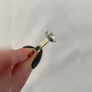 Bague en argent sterling avec pierre précieuse de type saphir bleu taille coussin, style trois pierres, prix d'usine - Product Image 2