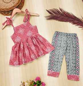 Conjunto de Top Corto sin Mangas con Tirantes Cruzados y Peplum para Niñas, Marca Shoryam |   Vestido Étnico Infantil de Algodón con Estampado Bandhani Estilo Jaipuri para Fiestas - Product Image 1