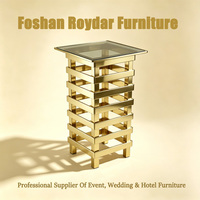 Table Haute Carrée en Acier Inoxydable Doré/Argenté avec Plateau en Verre pour Cocktails, Mariages et Événements – Mobilier de Location