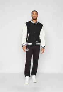 Veste universitaire personnalisée de grande taille très exigeante pour hommes blouson bombardier de baseball Letterman College à fermeture à boutons pour vêtements d'hiver - Product Image 6