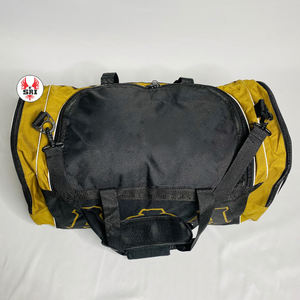 Alpha |   Phi | Sac de voyage en toile de polyester brodé Alpha Fraternity |   Sac de voyage personnalisé pour hommes avec broderie de fraternité - Product Image 2