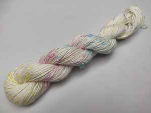 Wholesale Eco-Friendly 27 29D 4A Ring White Raw <b>Silk</b> Weaving Knitting <b>Yarn</b> Bojay Hot Sale Hand Knitting for Embroidery Dyed - Product Image 3